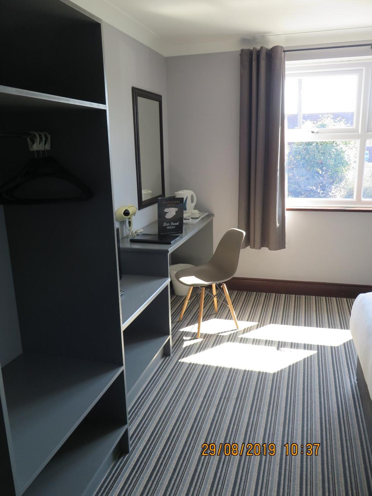 Oyster Fleet Hotel Canvey Island Εξωτερικό φωτογραφία